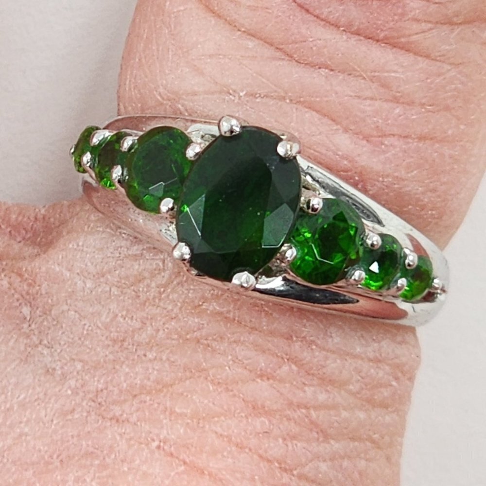 Russian Chrome Diopside 925‎ Sterling Silver Ring - Picture 3 of 6